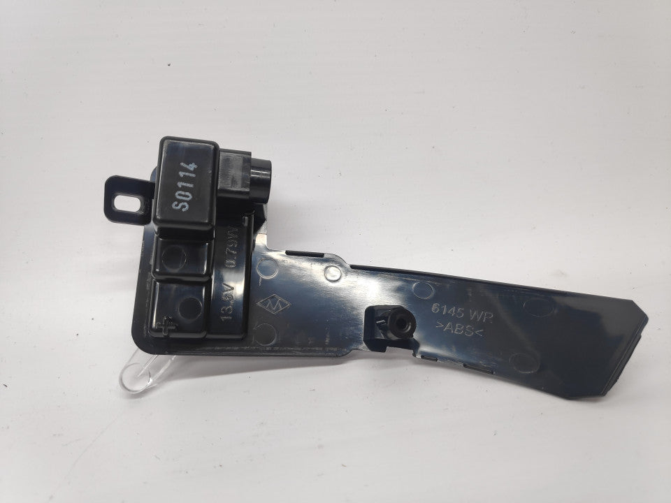 Pisca de Espelho Direito Nissan Micra K14 16-