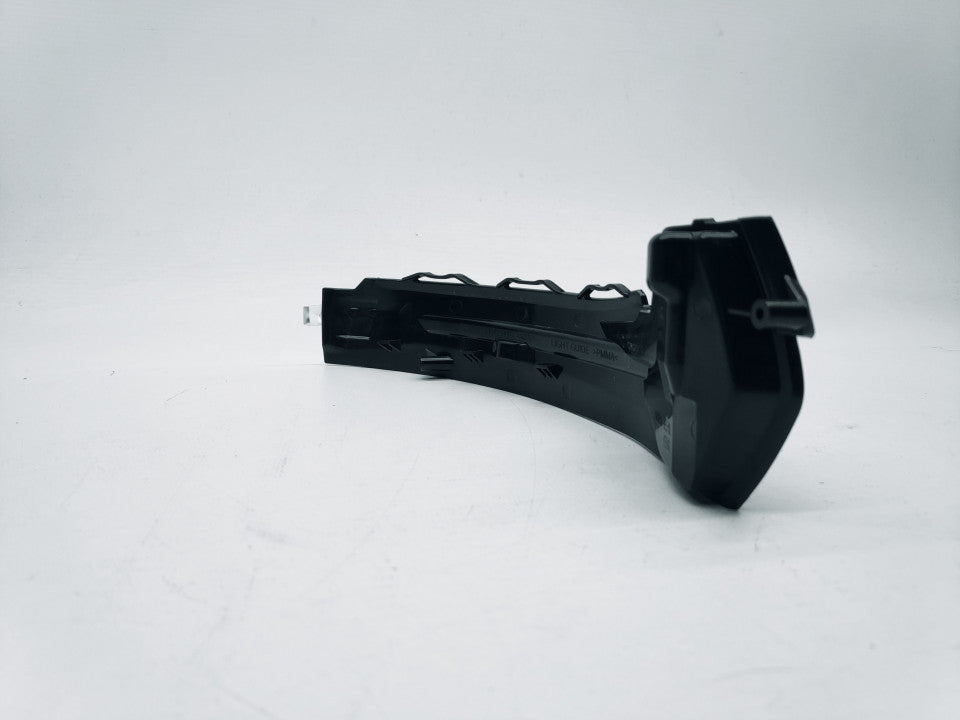 Pisca de Espelho Esquerdo Audi A3 8V 12-