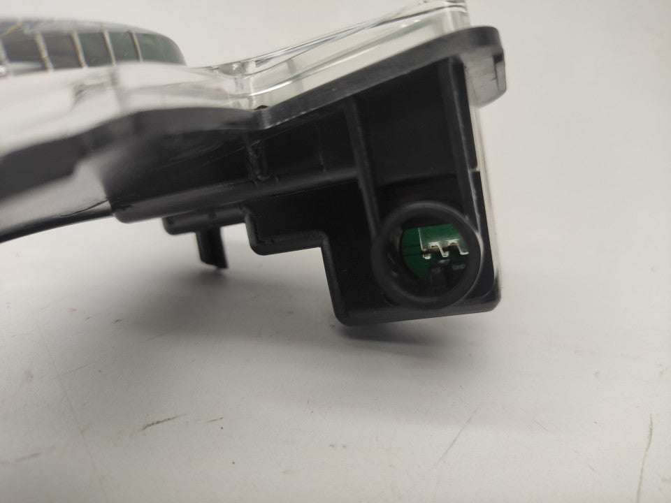 Pisca de Espelho Esquerdo Nissan Micra K14 16-
