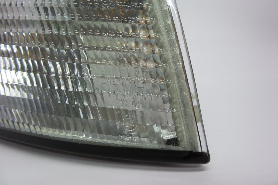 Pisca Direito Audi A4 94-99 Tipo Bosch