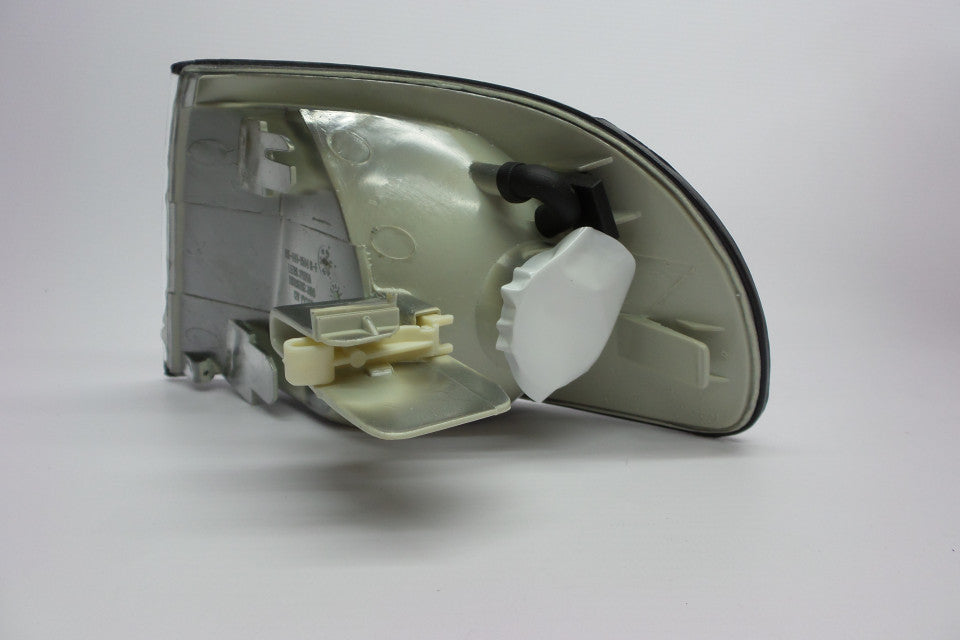 Pisca Direito Audi A4 94-99 Tipo Bosch