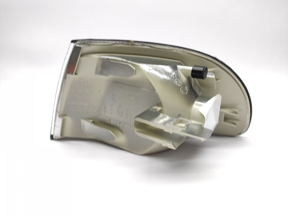 Pisca Direito Audi A4 94-99 Tipo Valeo