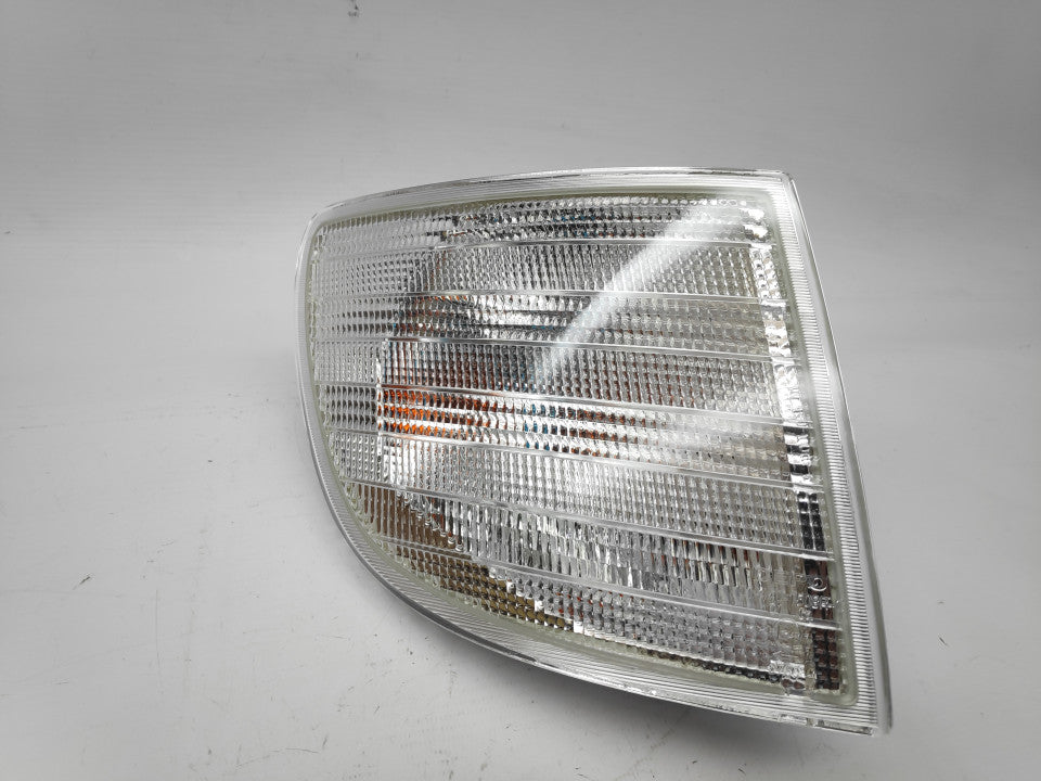 Pisca Direito Mercedes Vito / V Class 96-03