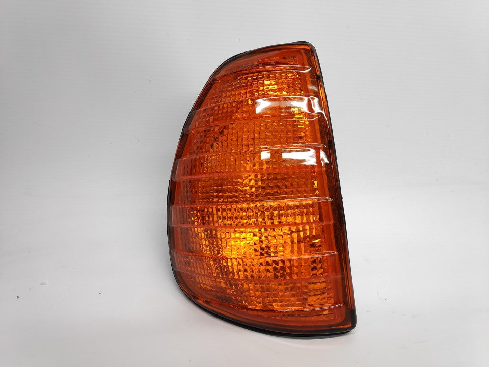 Pisca Direito Mercedes W123 Series 200-300 76-85 Laranja