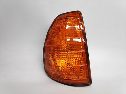 Pisca Direito Mercedes W123 Series 200-300 76-85 Laranja