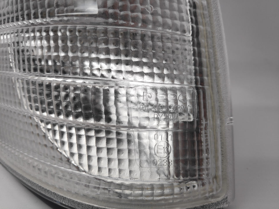 Pisca Direito Mercedes W201 Series 190 82-93