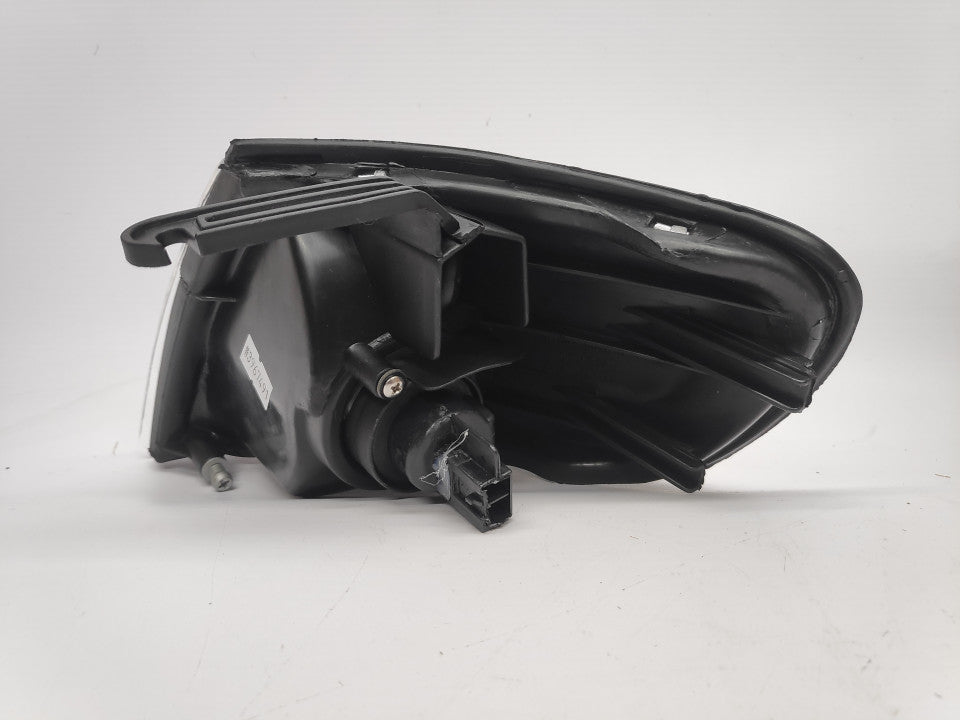 Pisca Direito Nissan Almera N15 98-00