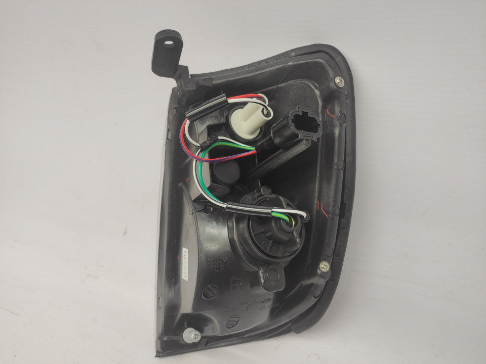 Pisca Direito Nissan Navara Pick-Up D22 00-02