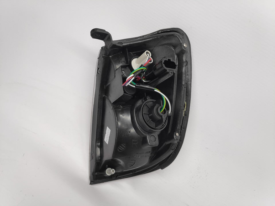Pisca Direito Nissan Navara Pick-Up D22 98-00