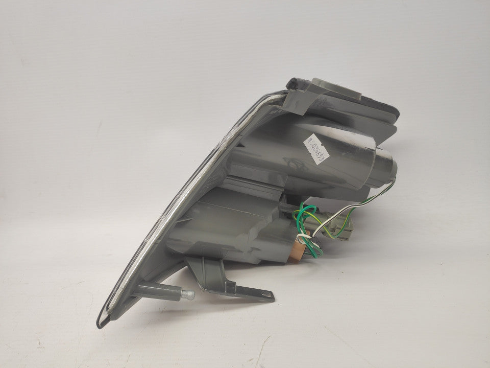 Pisca Direito Nissan Patrol 02-04