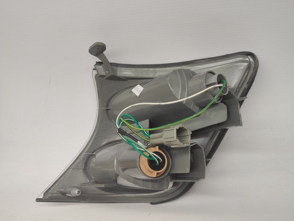 Pisca Direito Nissan Patrol 02-04