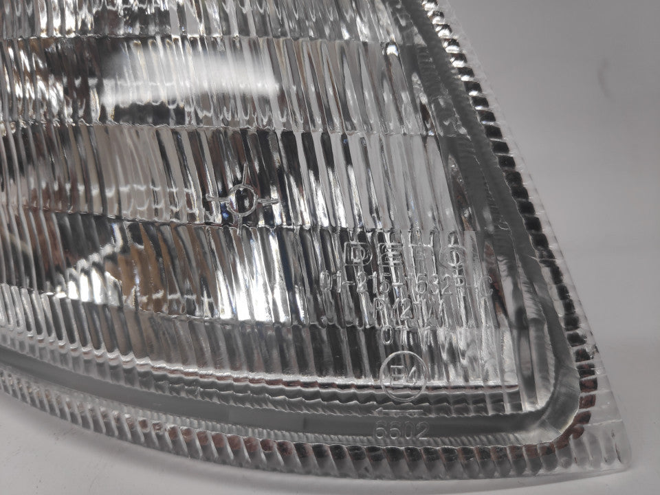 Pisca Direito Nissan Primera P11 96-99