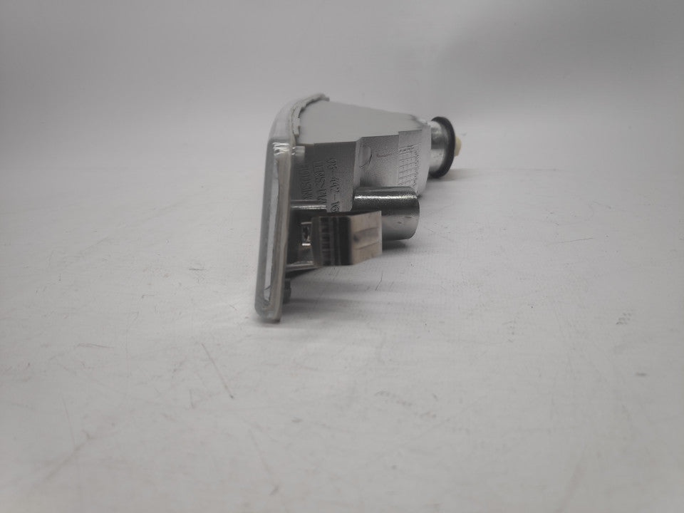 Pisca Direito Opel Vivaro 01-06