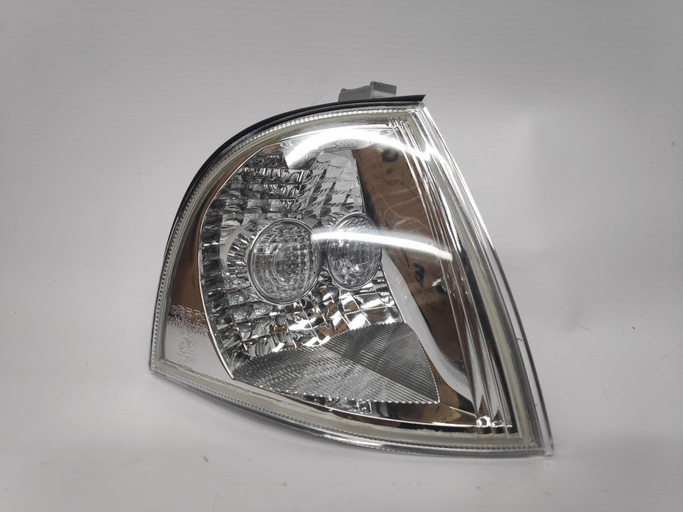 Pisca Direito Skoda Octavia 00-04