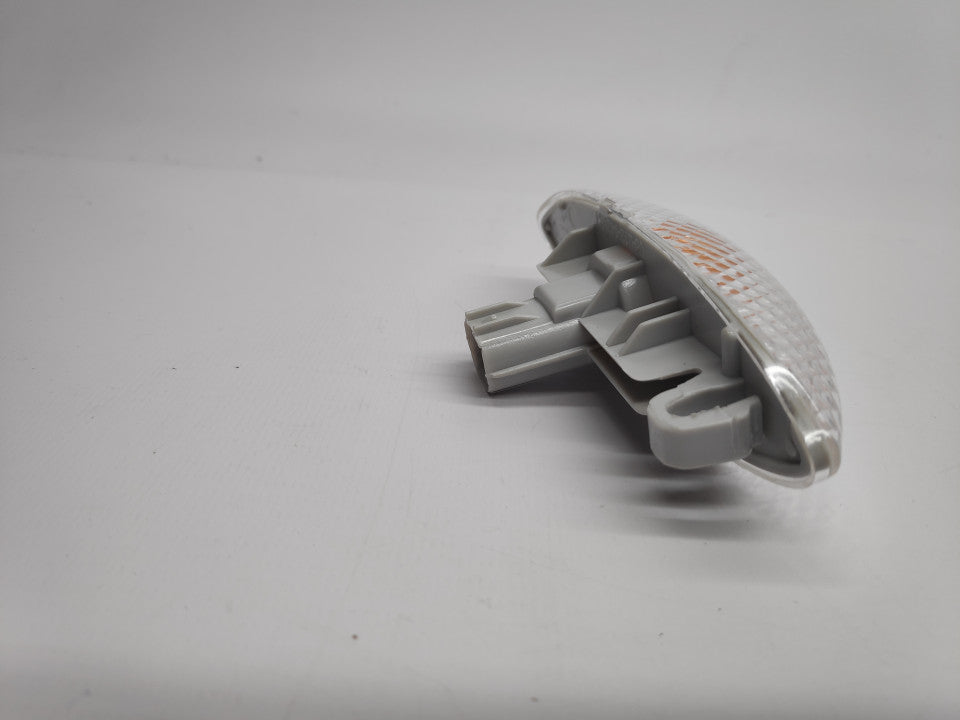 Pisca Direito Toyota Yaris 99-05