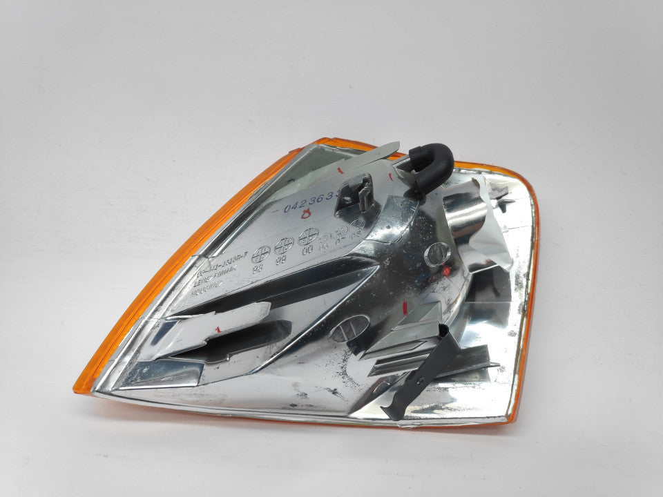 Pisca Direito Vw Passat B5 96-00 Laranja