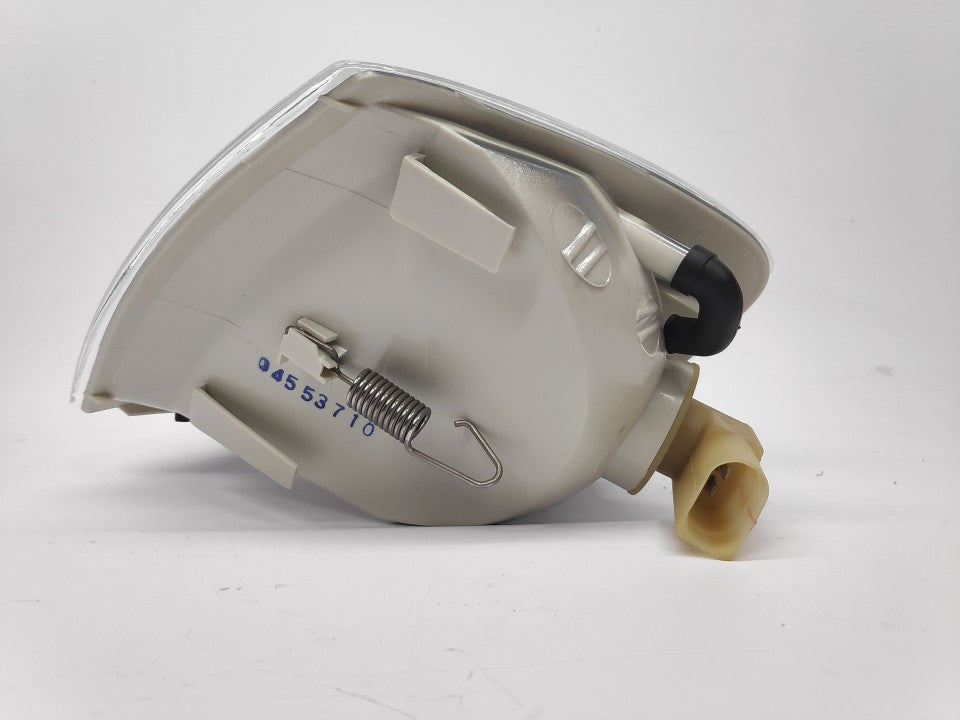 Pisca Direito Vw Polo 6N2 99-01