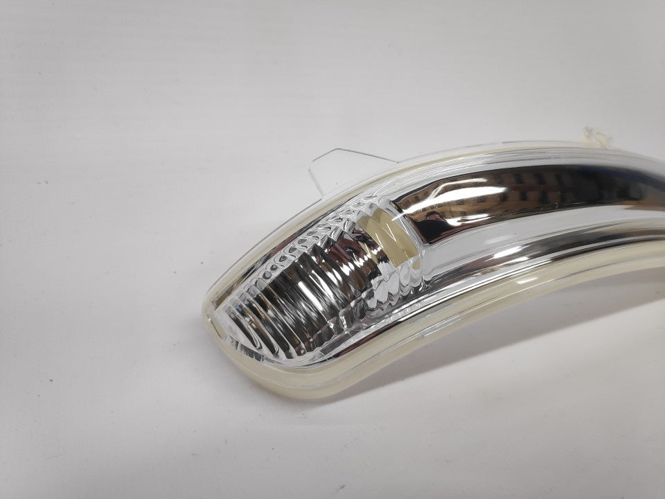 Pisca Espelho Direito Peugeot 2008 208 / Citroen C3 C4 12-18
