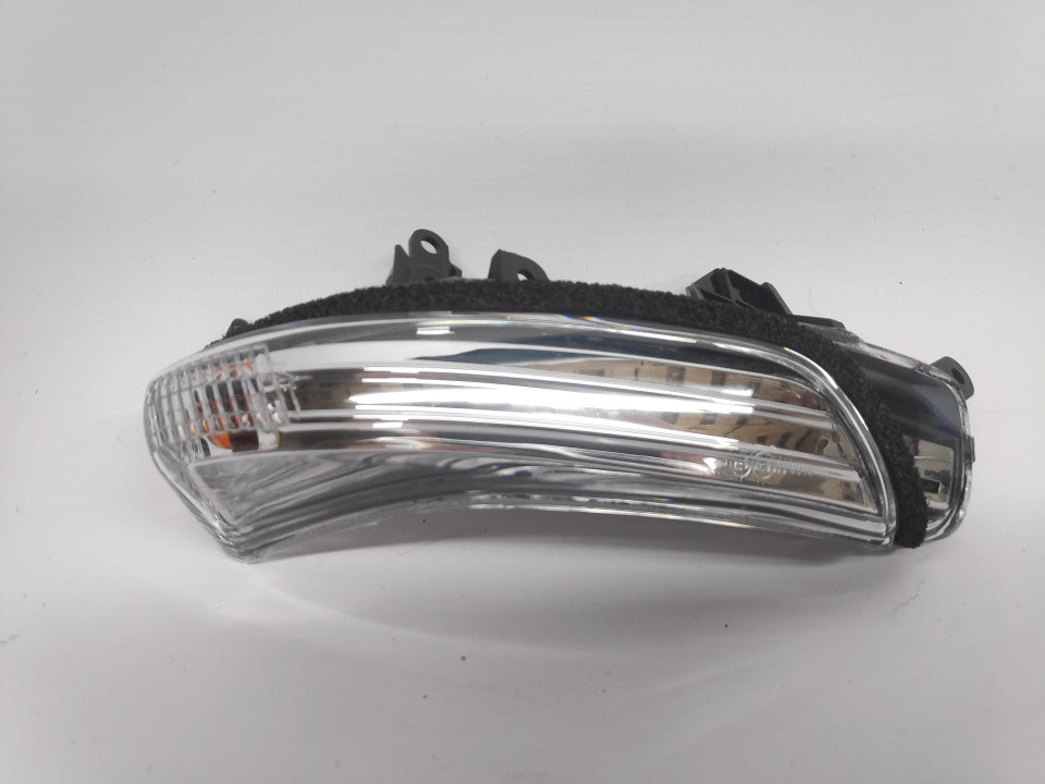 Pisca Espelho Direito Toyota IQ / Prius Plus 09-11