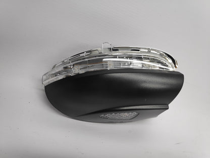 Pisca Espelho Direito Vw Golf VI 08-10 C/ Luz Presença