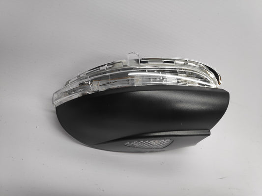 Pisca Espelho Direito Vw Golf VI 08-10 C/ Luz Presença