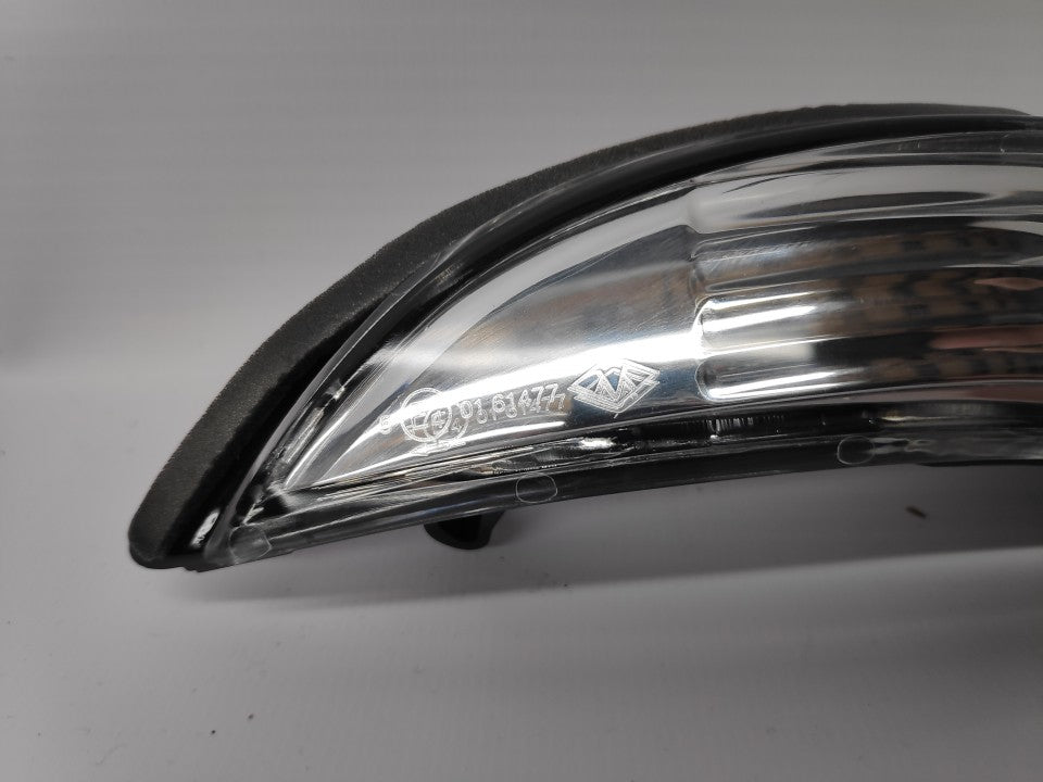 Pisca Espelho Esquerdo Ford Fiesta / B-Max 08-18
