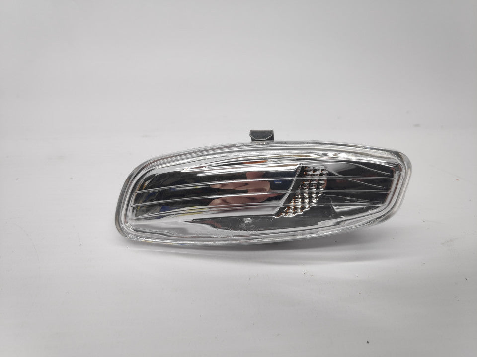 Pisca Espelho Esquerdo Peugeot 06-15