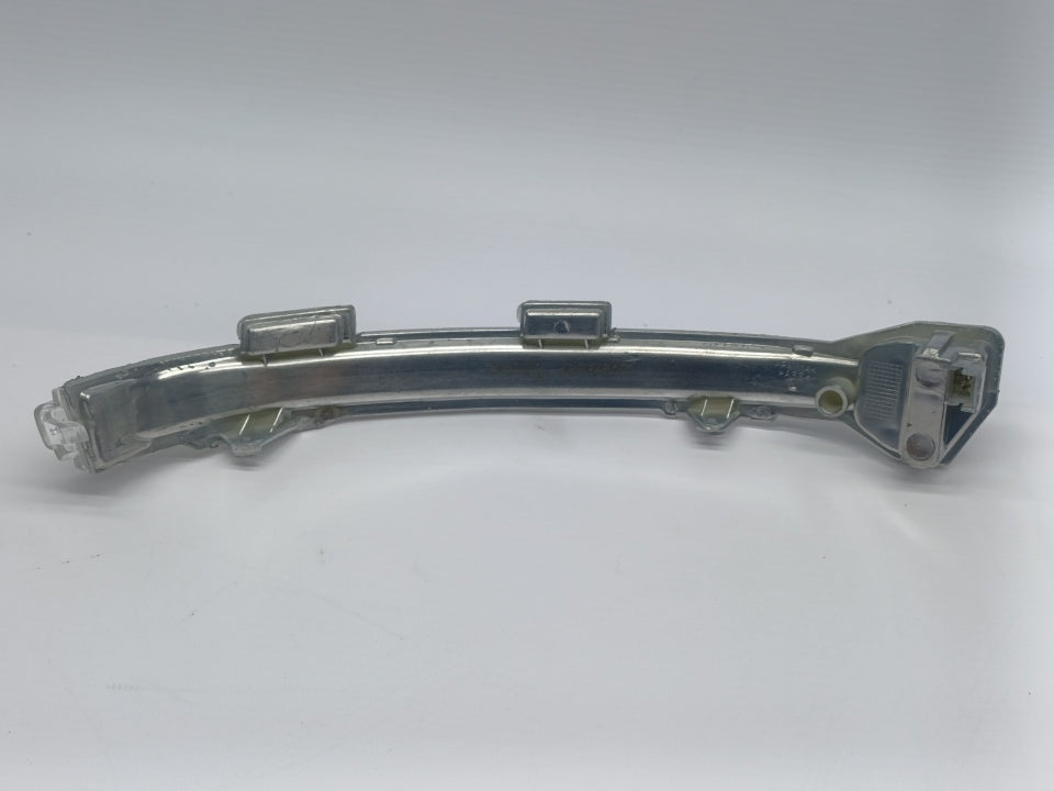 Pisca Espelho Esquerdo Vw Golf VII 15-
