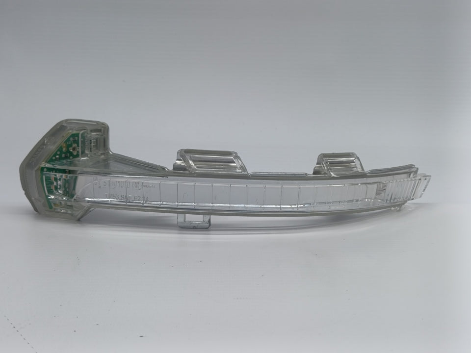 Pisca Espelho VW Golf VIII Esquerdo 16-22