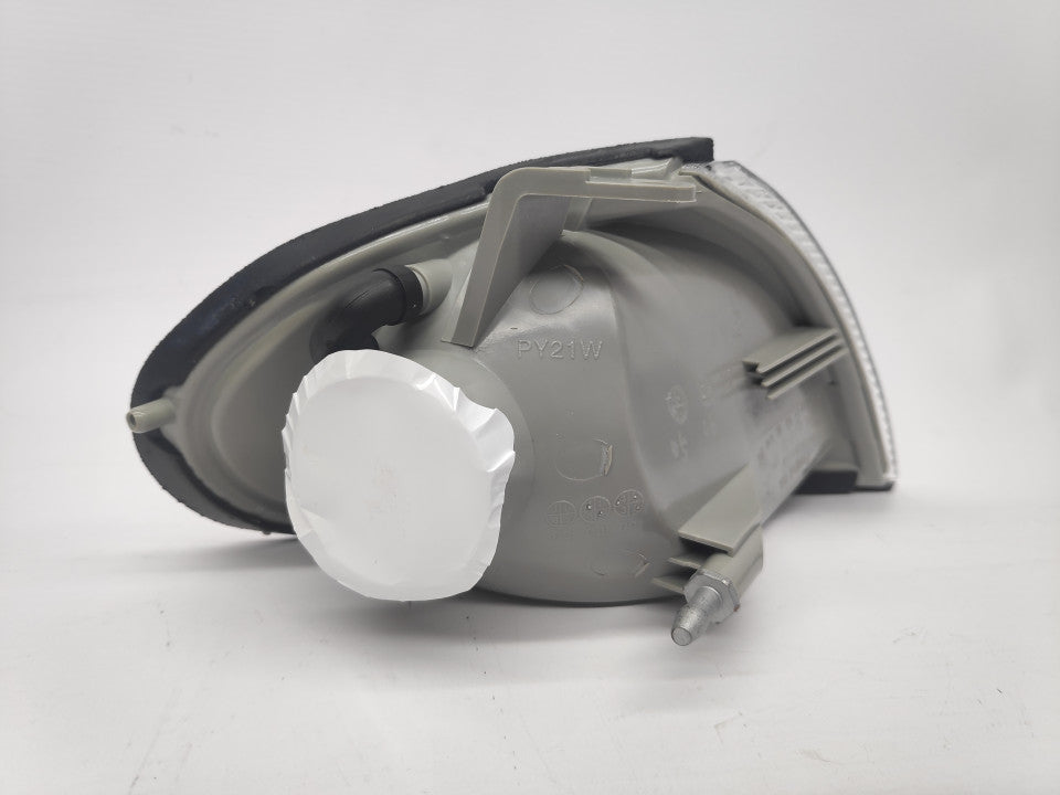 Pisca Esquerdo Hyundai Elantra / Lantra 99-00