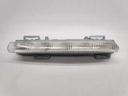Pisca Esquerdo Luz Diurna e Led Mercedes W204 W207 W212 09-14