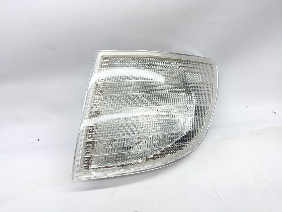 Pisca Esquerdo Mercedes Vito / V Class 96-03