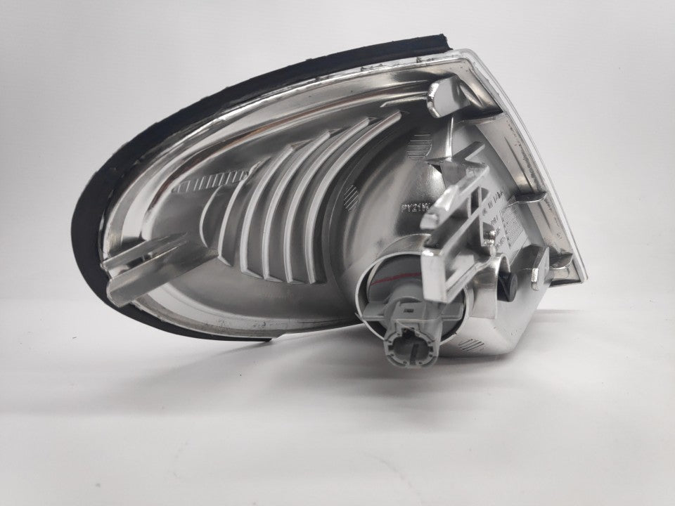 Pisca Esquerdo Nissan Almera N16 00-02