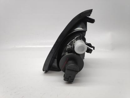Pisca Esquerdo Toyota Avensis 00-03