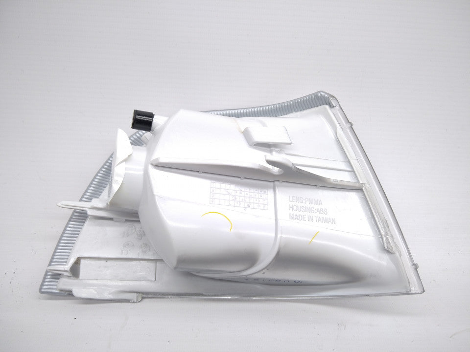 Pisca Esquerdo Volvo S40 / V40 95-00 Transparente