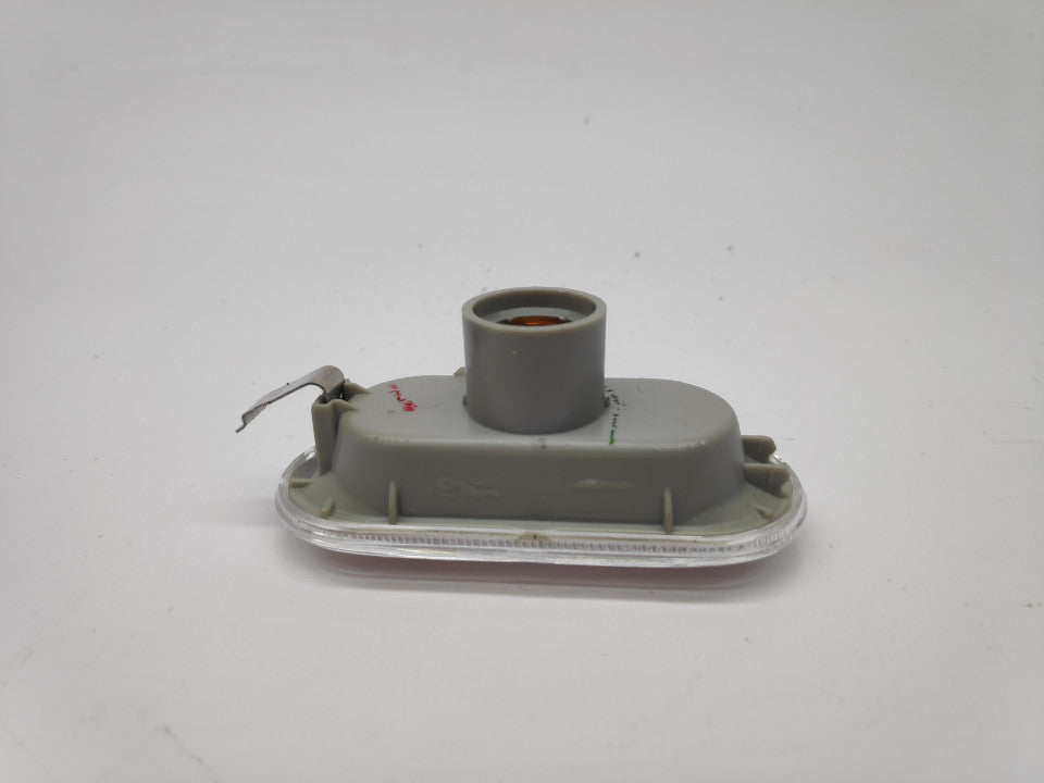 Pisca Guarda-Lamas Ambar Esq / Drt Seat 02-12