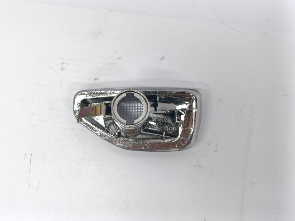 Pisca Guarda-Lamas Direito Dacia Sandero II 12>