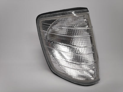 Pisca Mercedes W124 85-93 Direito