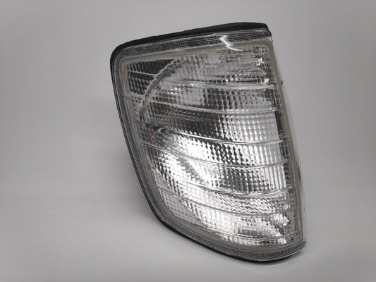Pisca Mercedes W124 85-93 Direito
