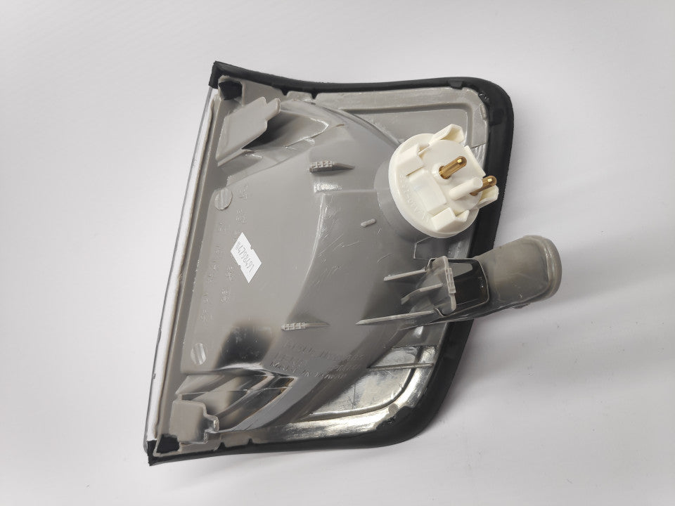 Pisca Mercedes W124 85-93 Direito