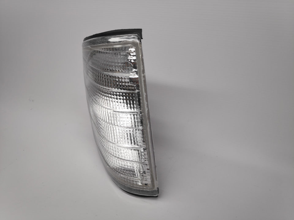 Pisca Mercedes W124 85-93 Direito