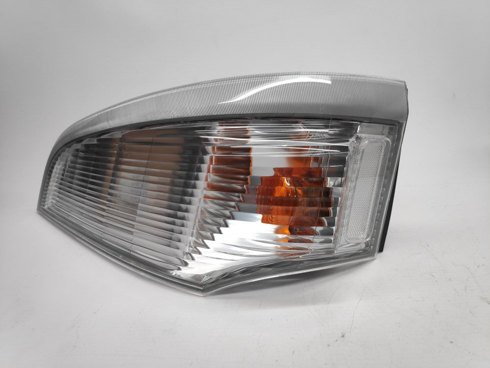 Pisca Mitsubishi Canter Fuso 05-10 Esquerdo