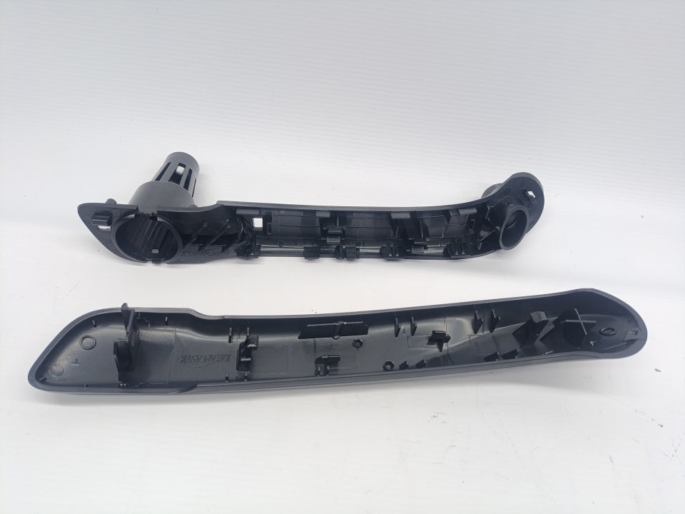 Puxador Interior Porta Esquerda Renault Kangoo 08-21 (Preto)