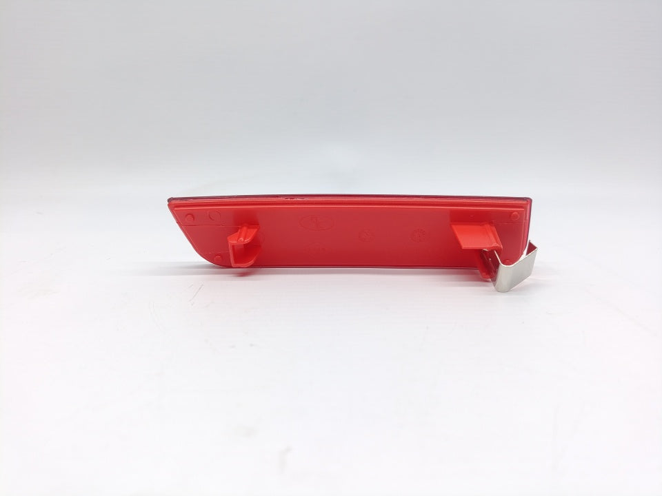 Refletor Para-Choques Direito Dacia Duster 2010 a 2017