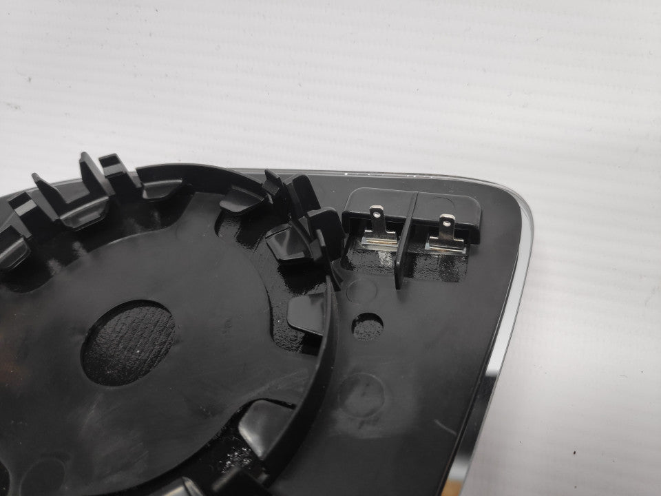 Vidro Espelho Direito Volkswagen Passat / Arteon 14-
